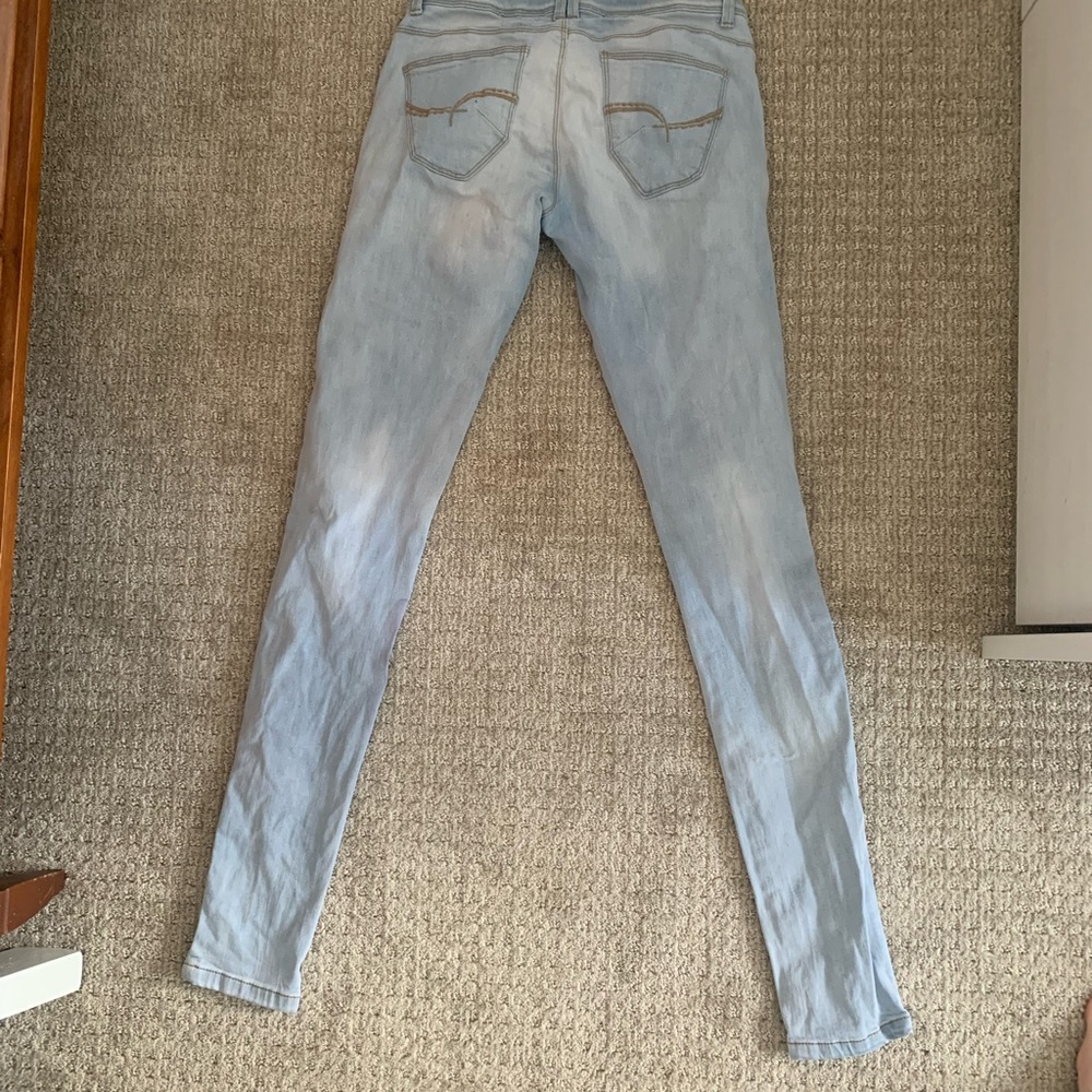Light wash jeans